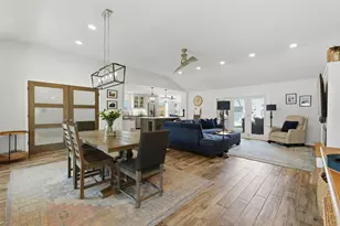 6726 Cindy Ln, Houston, TX 77008 - Photo 6