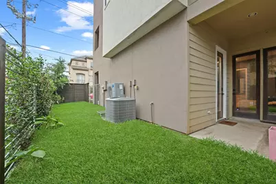 5602 Blossom St, Houston, TX 77007 - Photo 22