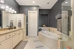 5602 Blossom St, Houston, TX 77007 - Photo 16
