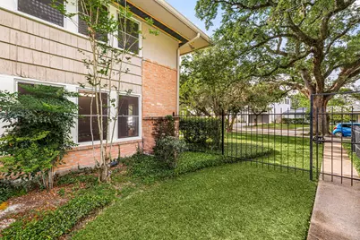 4018 Blue Bonnet Boulevard #A, Houston, TX 77025 - Photo 26