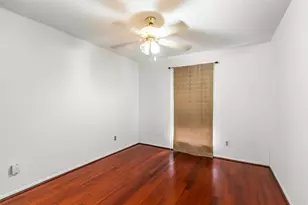 12550 Whittington Dr, Houston, TX 77077 - Photo 10