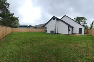 128 Lasso St, Angleton, TX 77515 - Photo 28