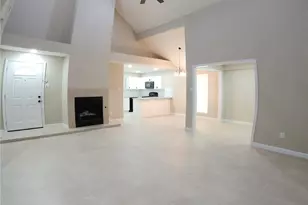 128 Lasso St, Angleton, TX 77515 - Photo 8