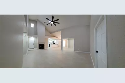 128 Lasso Street, Angleton, TX 77515 - Photo 6