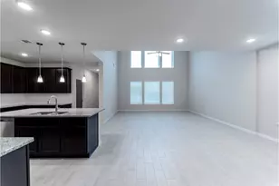 2818 Blue Iolite Dr, Iowa Colony, TX 77583 - Photo 2