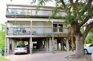 219 W 5th St, Kemah, TX 77565 - Photo 1