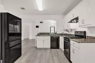 1108 Cottage Grove Cir, Bryan, TX 77801 - Photo 16