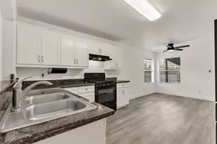 1108 Cottage Grove Cir, Bryan, TX 77801 - Photo 14