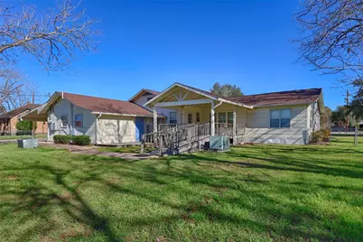 122 Ave E, Shiner, TX 77984 - Photo 36