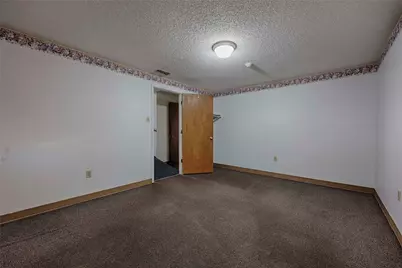 122 Ave E, Shiner, TX 77984 - Photo 14