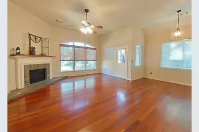 42 Tranquil Glade Place, The Woodlands, TX 77381 - Photo 12