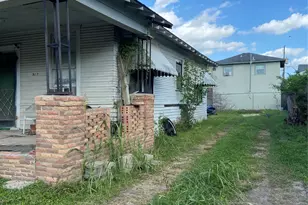 213 Hunt St, Houston, TX 77003 - Photo 2