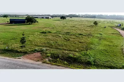 334 Vineyard View Trail, Carmine, TX 78932 - Photo 12