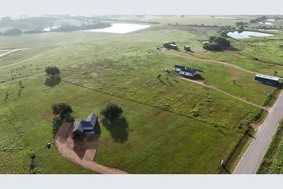 334 Vineyard View Trail, Carmine, TX 78932 - Photo 4