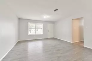 1204 S Holly Ave, Cleveland, TX 77327 - Photo 4