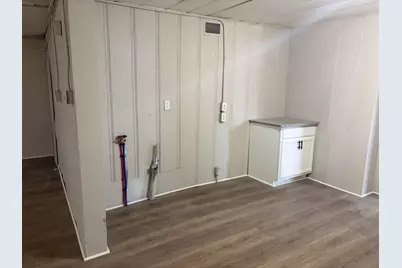 6139 Belcrest Street, Houston, TX 77033 - Photo 24