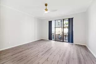 2475 Underwood St, Houston, TX 77030 - Photo 6