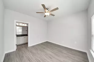 7711 Longmire Rd, Conroe, TX 77304 - Photo 24