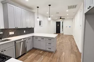 1076 Dewalt St, Houston, TX 77088 - Photo 2