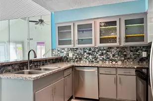 13038 Leader St, Houston, TX 77072 - Photo 6