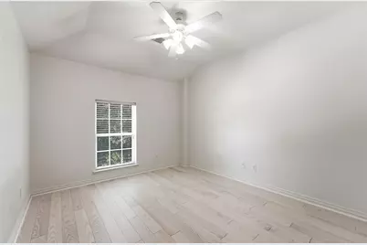 58 N Scribewood Circle, The Woodlands, TX 77382 - Photo 20
