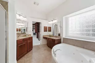 58 N Scribewood Cir, The Woodlands, TX 77382 - Photo 16