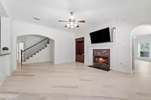58 N Scribewood Cir, The Woodlands, TX 77382 - Photo 8