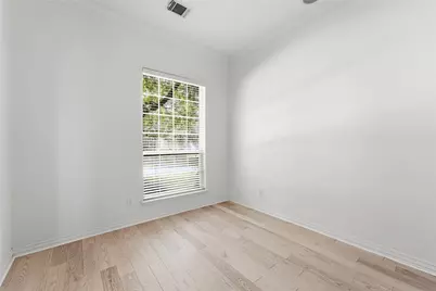 58 N Scribewood Circle, The Woodlands, TX 77382 - Photo 4