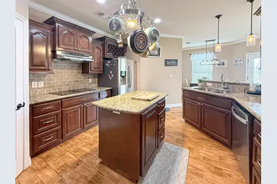 807 Mill Road, Angleton, TX 77515 - Photo 18