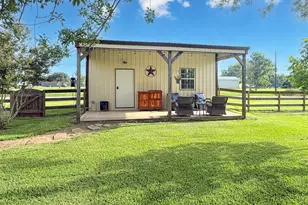 807 Mill Rd, Angleton, TX 77515 - Photo 6