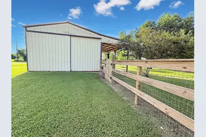 807 Mill Road, Angleton, TX 77515 - Photo 38