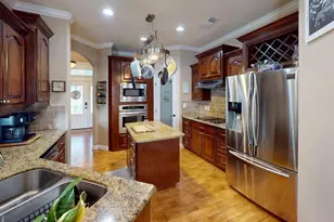 807 Mill Rd, Angleton, TX 77515 - Photo 16