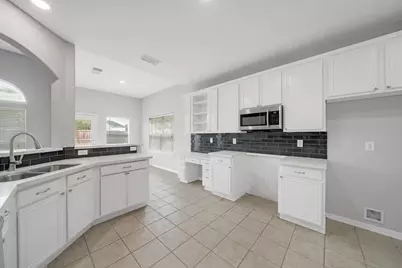 15110 Brookwood Bridge Lane, Sugar Land, TX 77498 - Photo 8