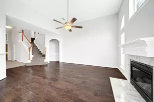 15110 Brookwood Bridge Ln, Sugar Land, TX 77498 - Photo 16