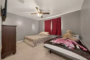 16643 Seawolf Dr, Houston, TX 77062 - Photo 12