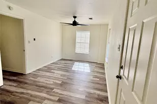 827 Algoa-Friendswood Rd, Alvin, TX 77511 - Photo 6