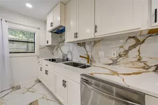 1820 N Macgregor Way Way, Houston, TX 77023 - Photo 34