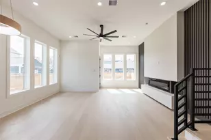 1122 E 27th St, Houston, TX 77009 - Photo 18