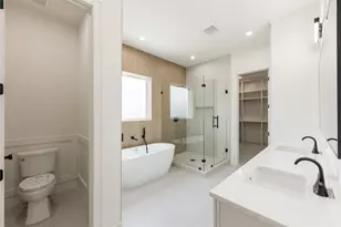 1122 E 27th St, Houston, TX 77009 - Photo 26