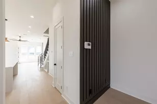 1122 E 27th St, Houston, TX 77009 - Photo 4