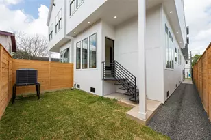 1122 E 27th St, Houston, TX 77009 - Photo 44