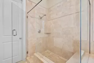 249 E 27th St, Houston, TX 77008 - Photo 28