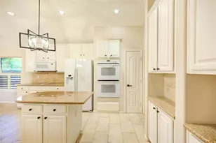 1231 Parkhaven Ln, Houston, TX 77077 - Photo 14