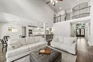 27422 Grayson Gap Ct, Fulshear, TX 77441 - Photo 2