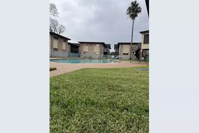 7047 Bissonnet Street #70, Houston, TX 77074 - Photo 6