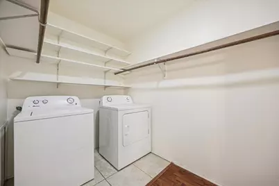 3131 Southwest Freeway #C33, Houston, TX 77098 - Photo 10