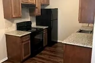 1008 N Houston Ave, Livingston, TX 77351 - Photo 2