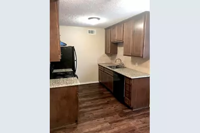 1008 N Houston Avenue, Livingston, TX 77351 - Photo 6