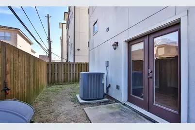 2529 Calumet Street, Houston, TX 77004 - Photo 10