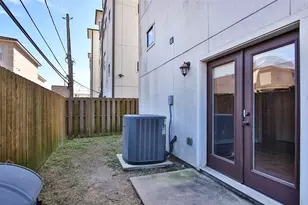 2529 Calumet St, Houston, TX 77004 - Photo 10